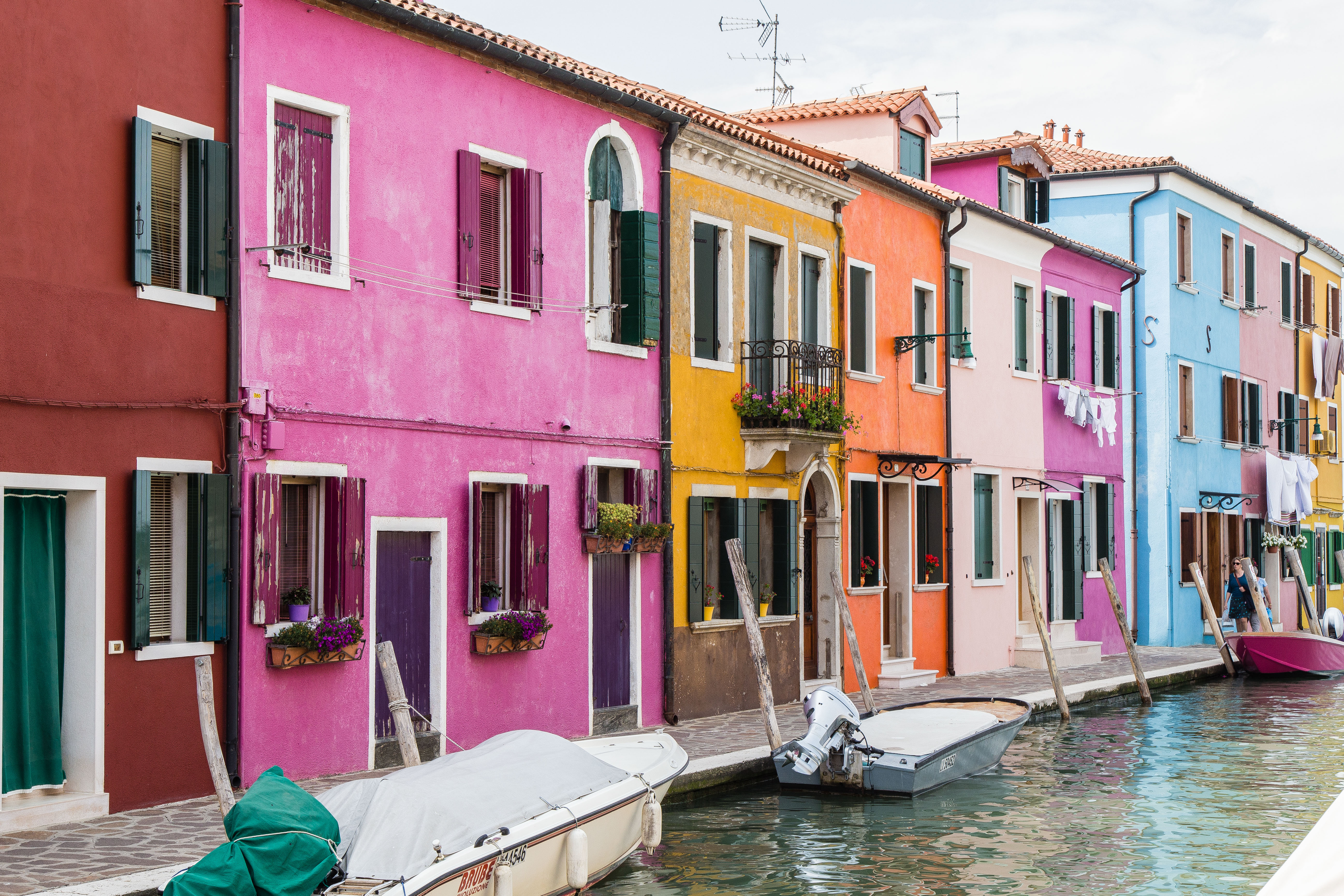 kleurrijke-huizen-in-burano-veneti%C3%AB