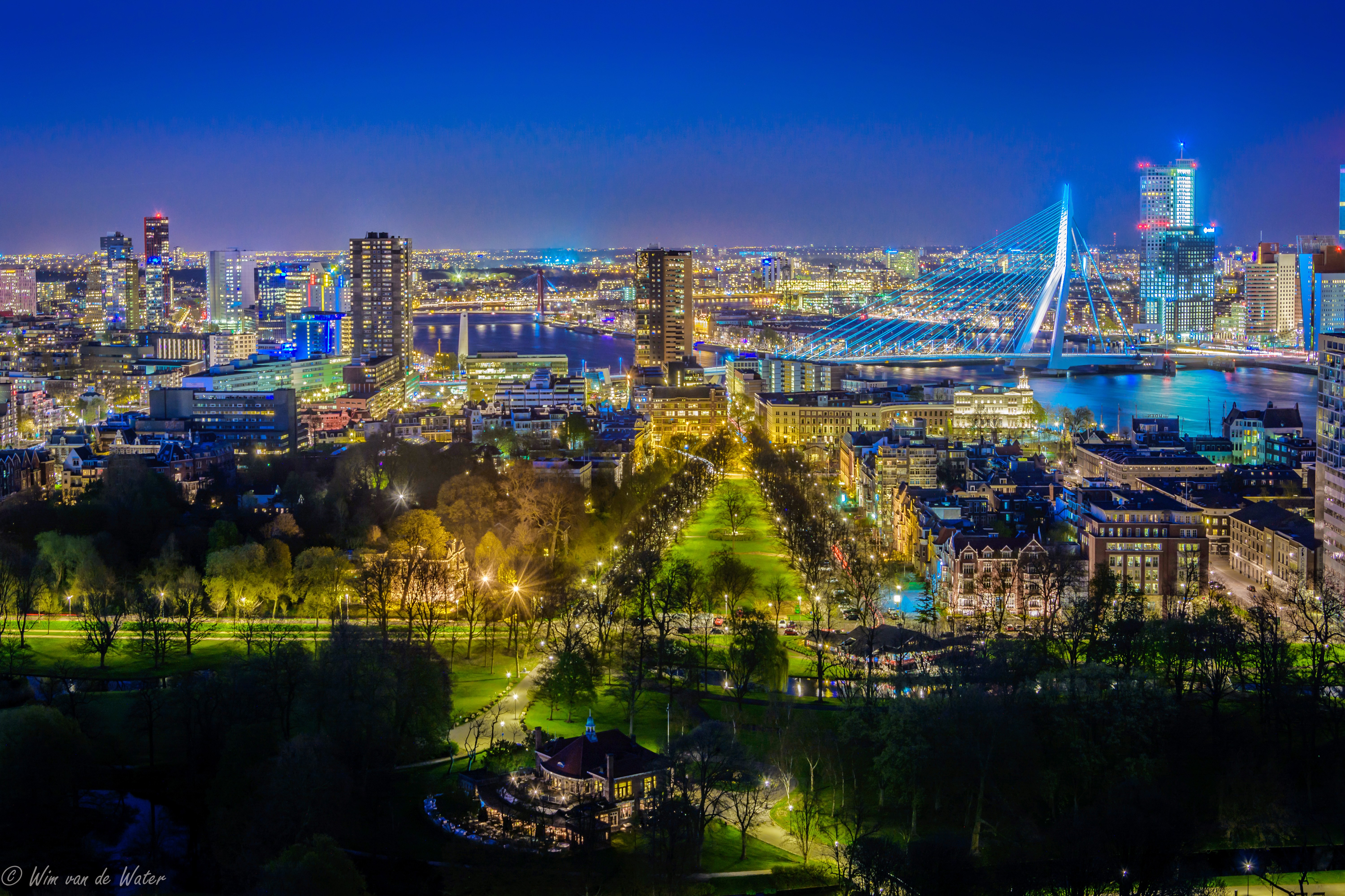 rotterdam-by-night-2
