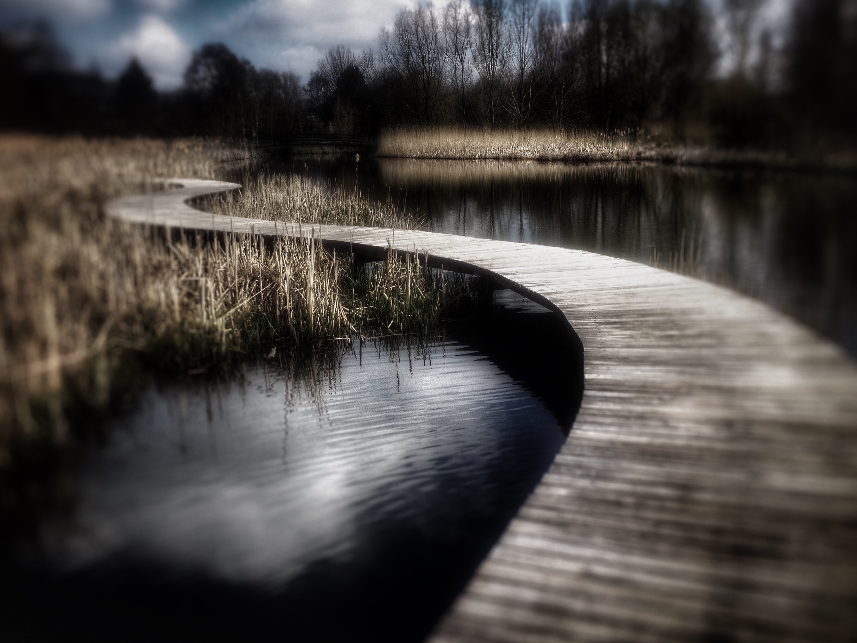 lopen-over-water-serie-iphone-specials