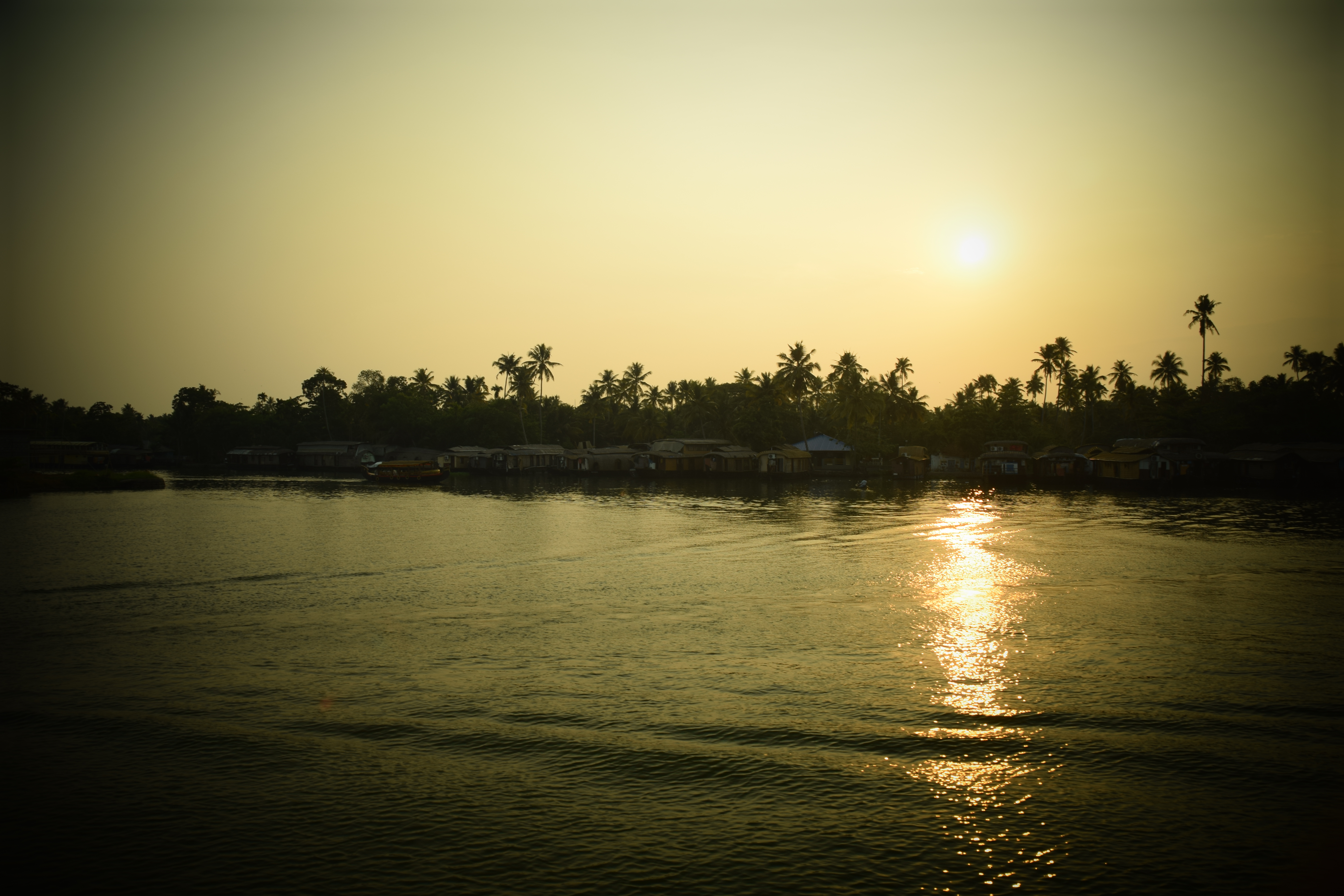 india-backwaters-of-kerala