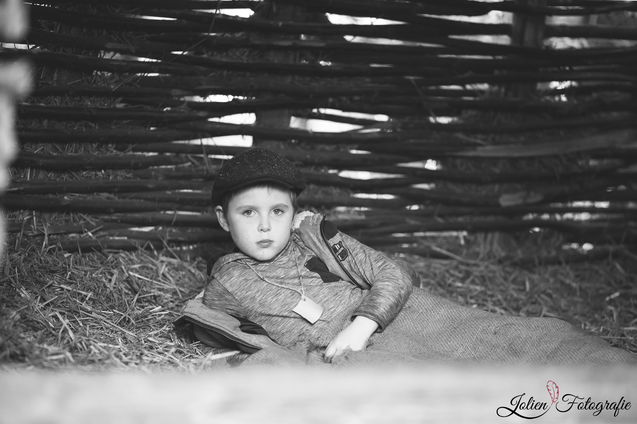 tijdloos-portret-jongen-met-pet