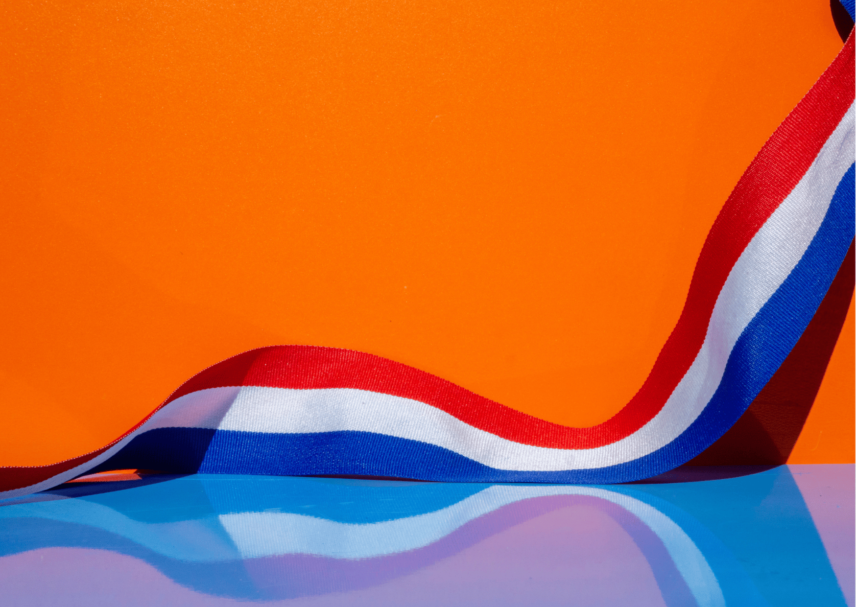 nederland-viert-koningsdag-2026-vooral-rustig-thuis-met-tompoucen-en-in-goed-gezelschap