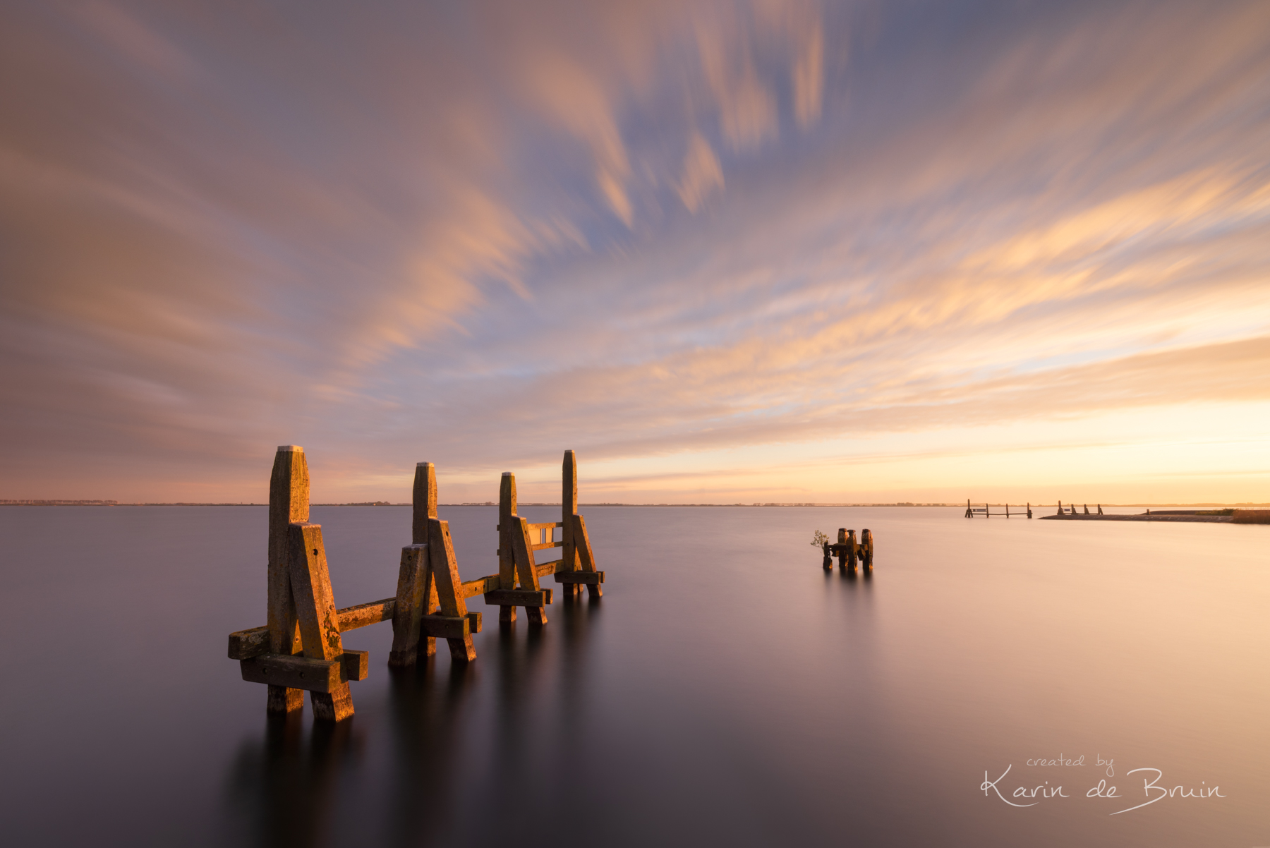 mooring-poles