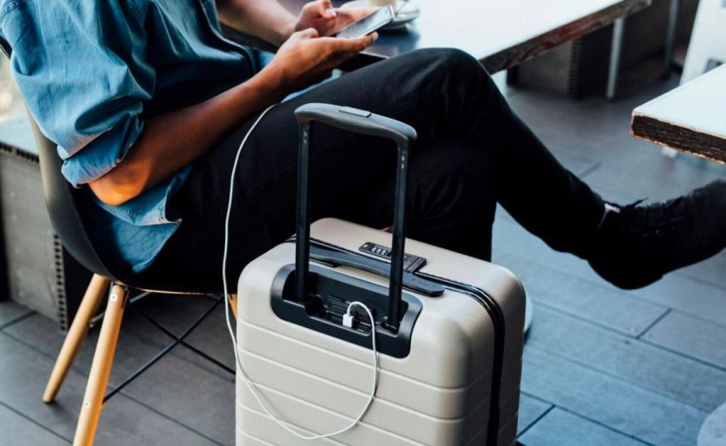 baaz-100-the-carry-on